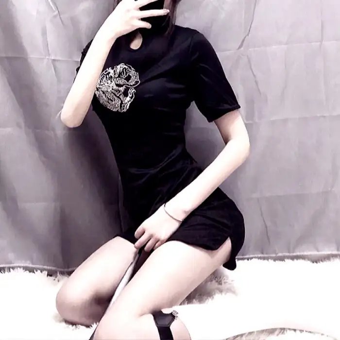 午夜下的刺花